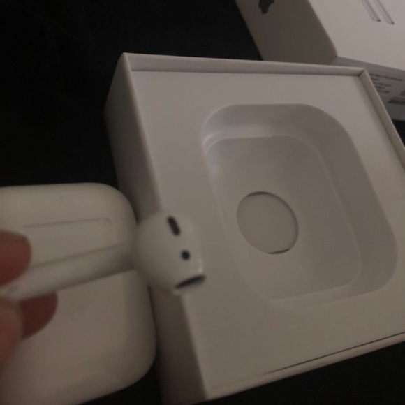 Air pods - Picture 7 of 7